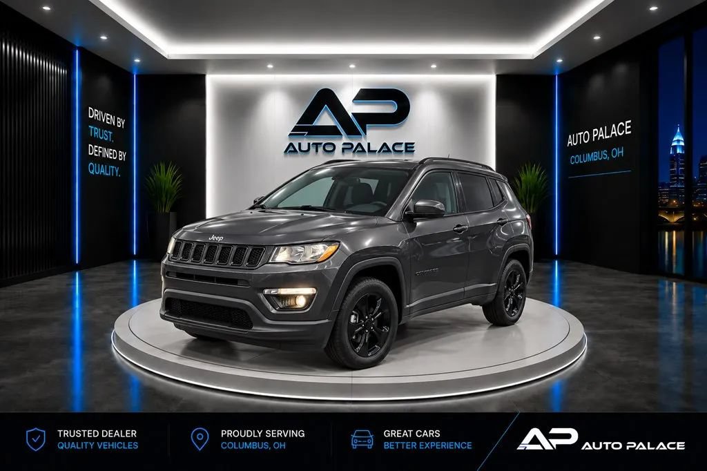 Used 2019 Jeep Compass Latitude FWD image 1
