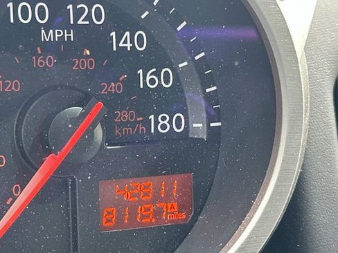 Used 2017 Nissan 370Z Sport image 23