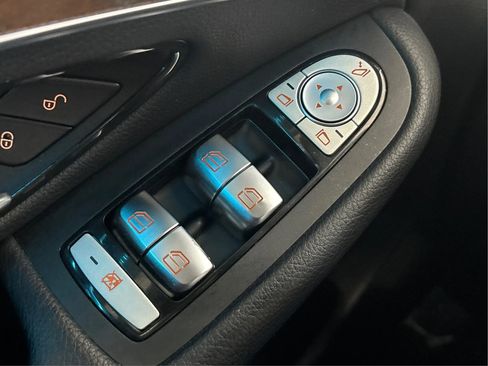 Used 2019 Mercedes-Benz GLC 300 4MATIC Coupe image 42