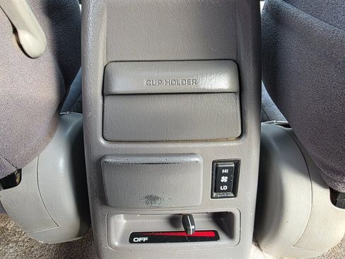 Used 2002 Toyota 4Runner SR5 AWD/4WD image 41