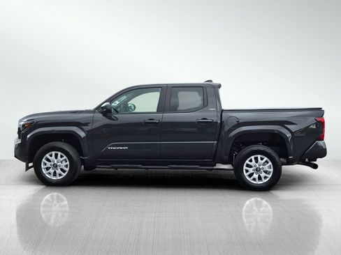 Used 2025 Toyota Tacoma SR5 AWD/4WD image 7