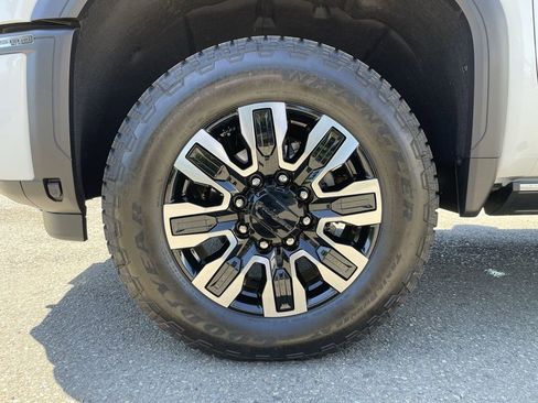 New 2025 GMC Sierra 3500 Denali Ultimate image 34