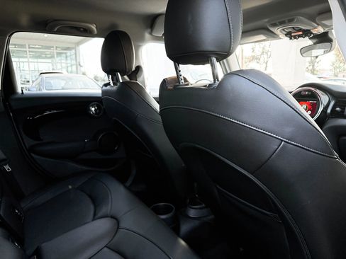 Used 2020 MINI Cooper S image 31