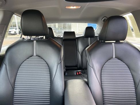 Used 2024 Toyota Camry SE image 18