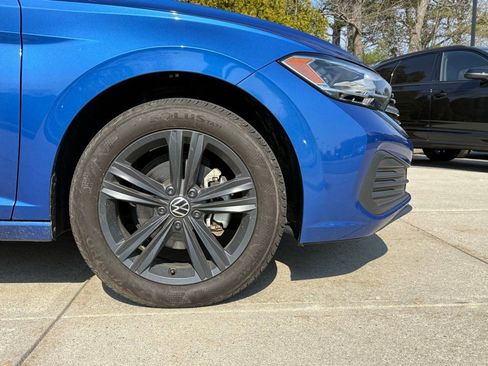 Certified 2024 Volkswagen Jetta SE FWD image 8