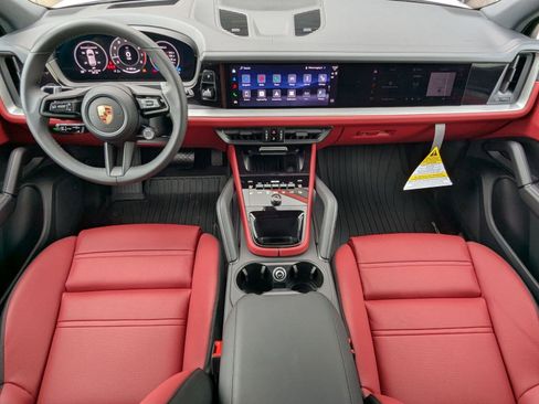 New 2026 Porsche Cayenne image 21