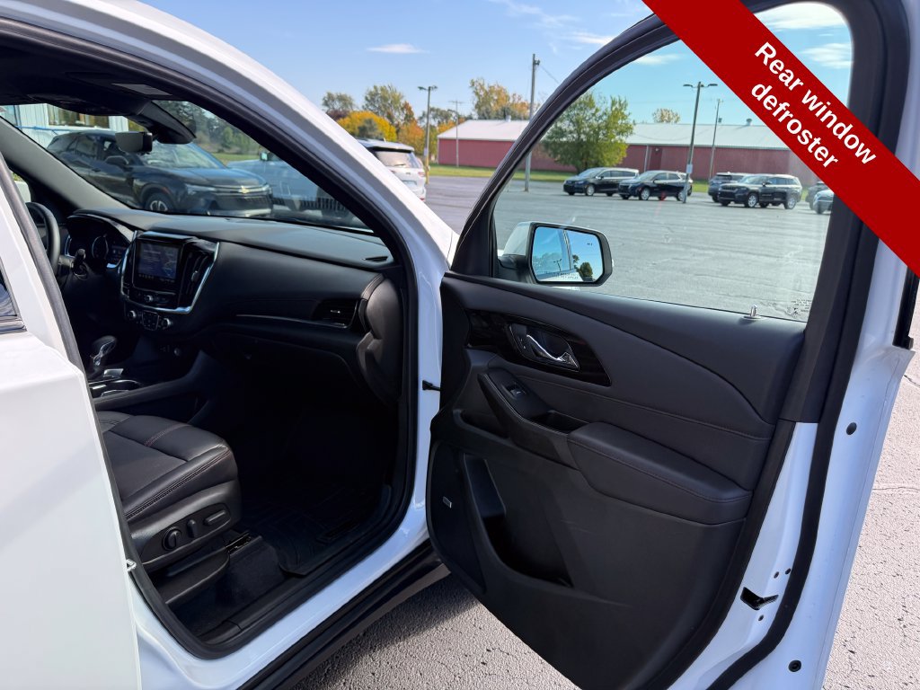 Used 2023 Chevrolet Traverse RS AWD/4WD image 46
