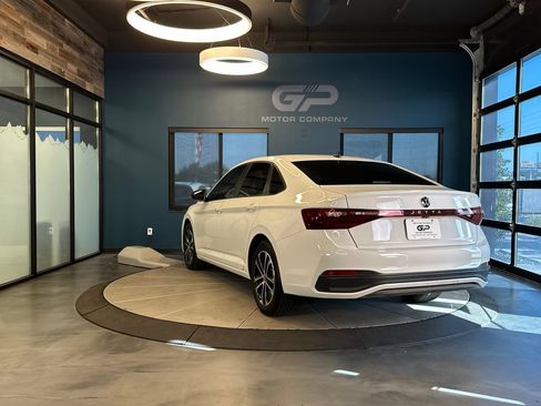 Used 2025 Volkswagen Jetta Sport FWD image 5
