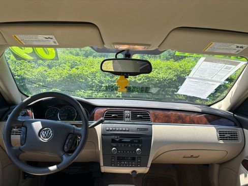 Used 2009 Buick LaCrosse CXL FWD image 10