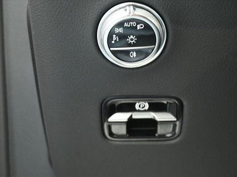Certified 2026 Mercedes-Benz GLC 300 4MATIC image 10