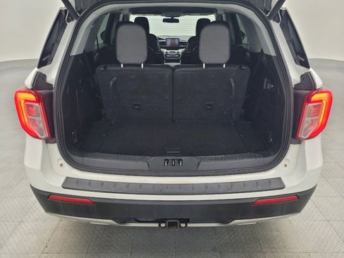 Used 2020 Ford Explorer XLT w/ Equipment Group 202A image 29