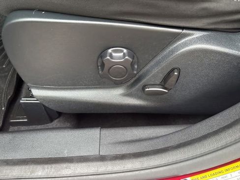 Certified 2020 Ford EcoSport SE image 10