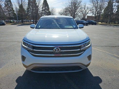 Used 2023 Volkswagen Atlas SE w/ Black Wheel Package image 9