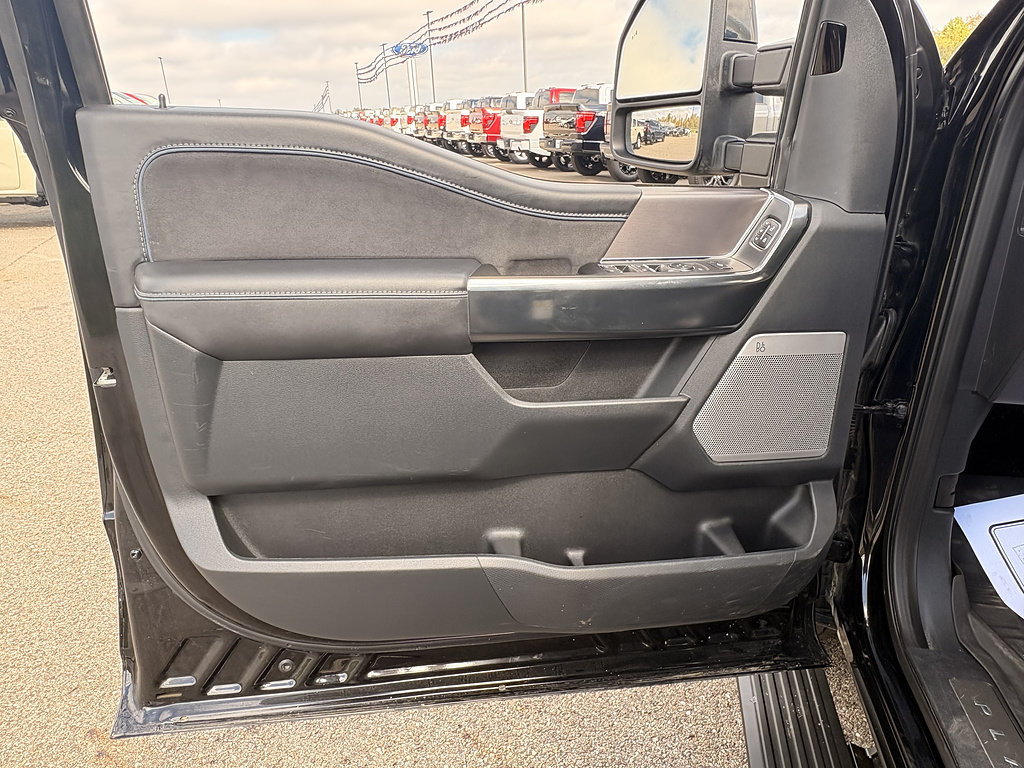 Used 2025 Ford F150 Platinum w/ FX4 Off-Road Package AWD/4WD image 27
