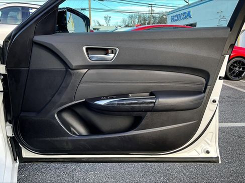 Used 2020 Acura TLX image 22
