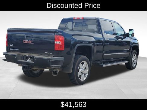 Used 2015 GMC Sierra 2500 Denali w/ Duramax Plus Package AWD/4WD image 3