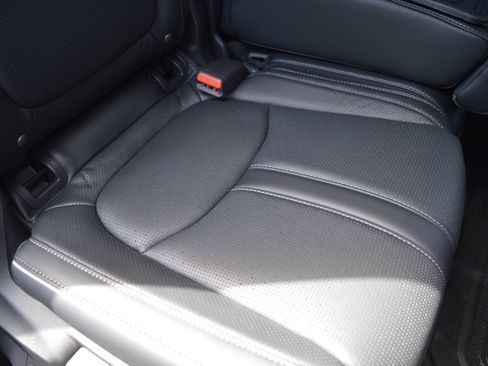 Used 2023 Honda Pilot Elite image 36