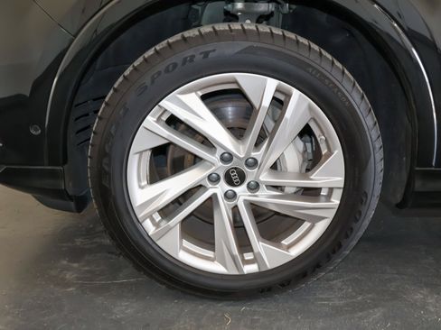 Used 2023 Audi Q7 3.0T Premium Plus w/ Premium Plus Package AWD/4WD image 44