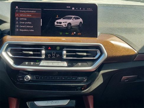 Used 2024 BMW X4 xDrive30i w/ Parking Assistance Package image 21