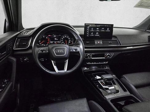 Certified 2023 Audi Q5 2.0T Premium w/ Convenience Package AWD/4WD image 18