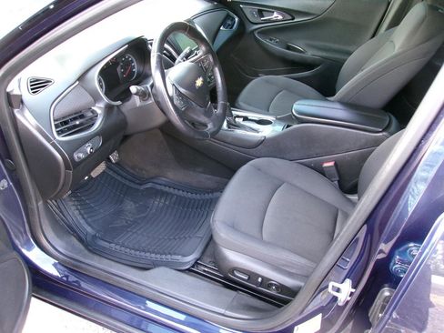 Used 2016 Chevrolet Malibu LT image 11