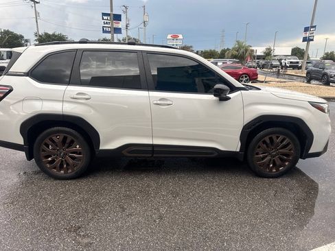 Used 2025 Subaru Forester Sport w/ Popular Package #2 AWD/4WD image 4