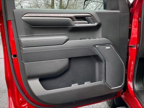 Used 2023 Chevrolet Silverado 1500 LTZ image 25