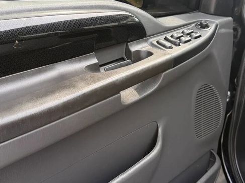 Used 2007 Ford F250 Harley-Davidson image 16