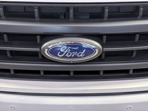 Used 2023 Ford F150 Lariat w/ Equipment Group 502A High AWD/4WD image 12