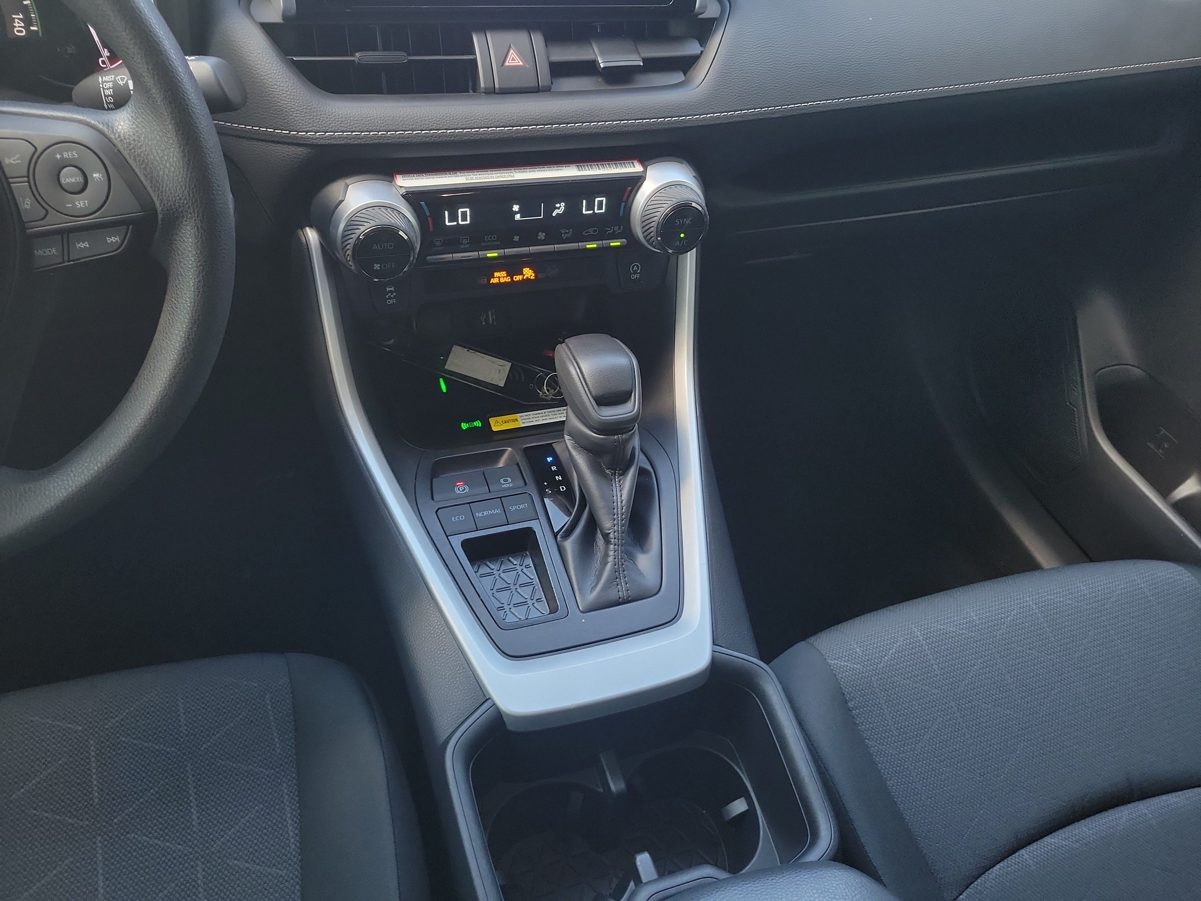 Used 2024 Toyota RAV4 XLE FWD image 19
