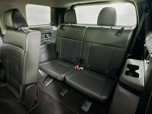 Used 2025 Hyundai Santa Fe Limited image 29