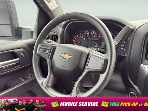 Used 2025 Chevrolet Silverado 2500 W/T w/ WT Convenience Package AWD/4WD image 15