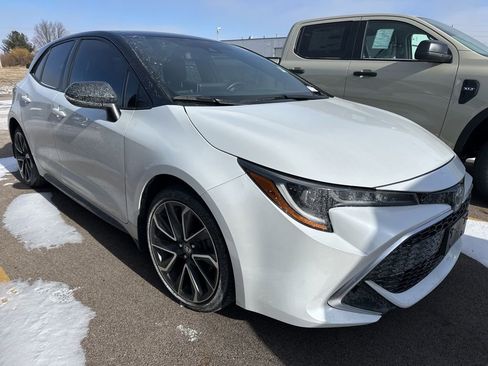 Used 2022 Toyota Corolla XSE image 2