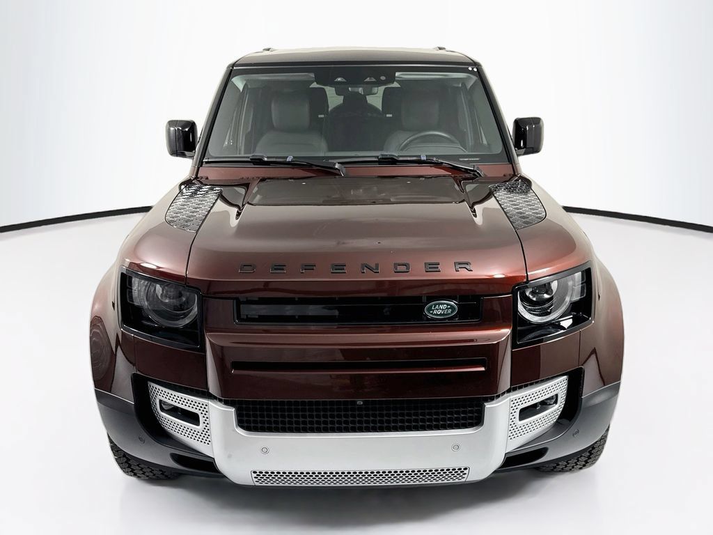 Used 2025 Land Rover Defender 130 S AWD/4WD image 2
