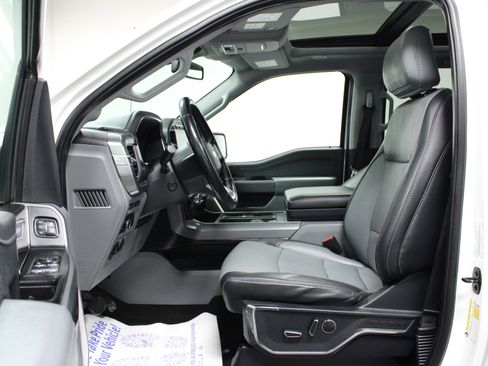 Used 2021 Ford F150 Lariat w/ Equipment Group 502A High image 12