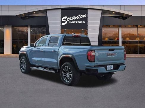 New 2025 GMC Canyon Denali image 3