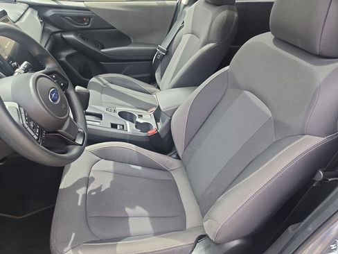 Used 2025 Subaru Crosstrek 2.0i Premium image 16