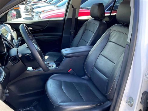 Used 2020 Chevrolet Equinox Premier image 24