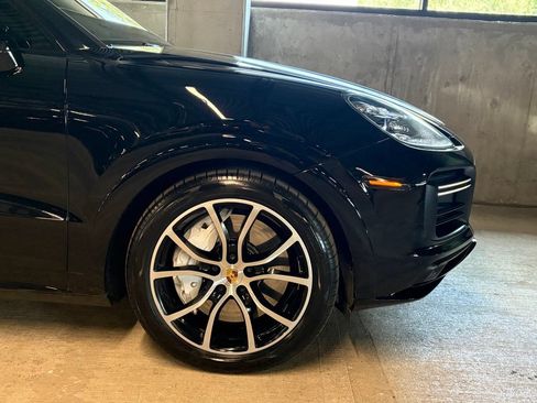 Used 2019 Porsche Cayenne Turbo AWD/4WD image 11