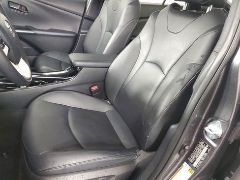 Used 2017 Toyota Prius Prime Advanced image 12