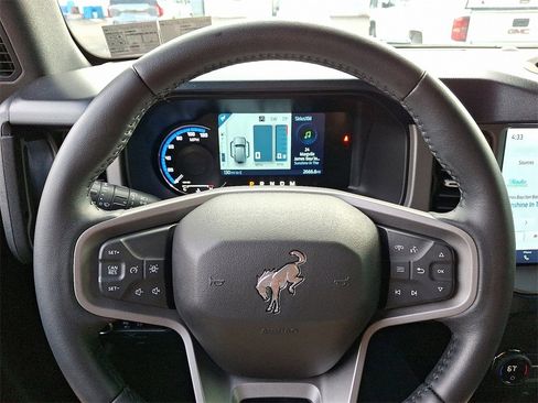 Used 2023 Ford Bronco Outer Banks image 20