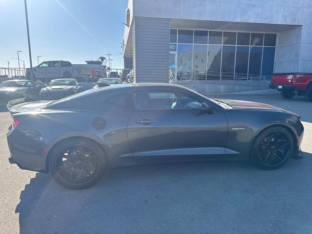 Used 2017 Chevrolet Camaro LT RWD image 18