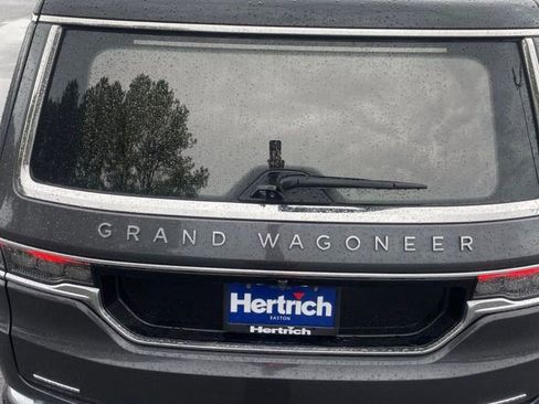 Used 2022 Jeep Grand Wagoneer Series II w/ Premium Group II image 10