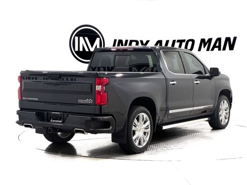 Used 2022 Chevrolet Silverado 1500 High Country w/ High Country Premium Package AWD/4WD image 4