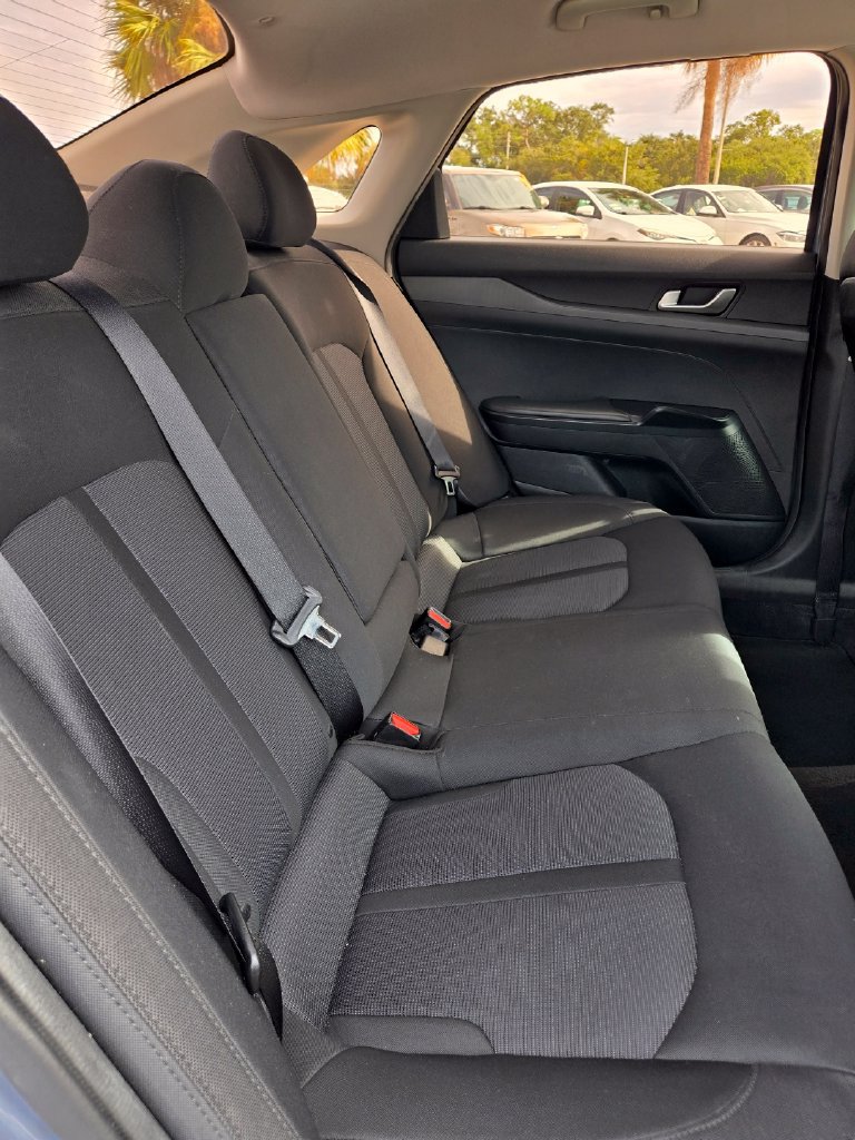 Used 2022 Kia K5 LXS FWD image 45