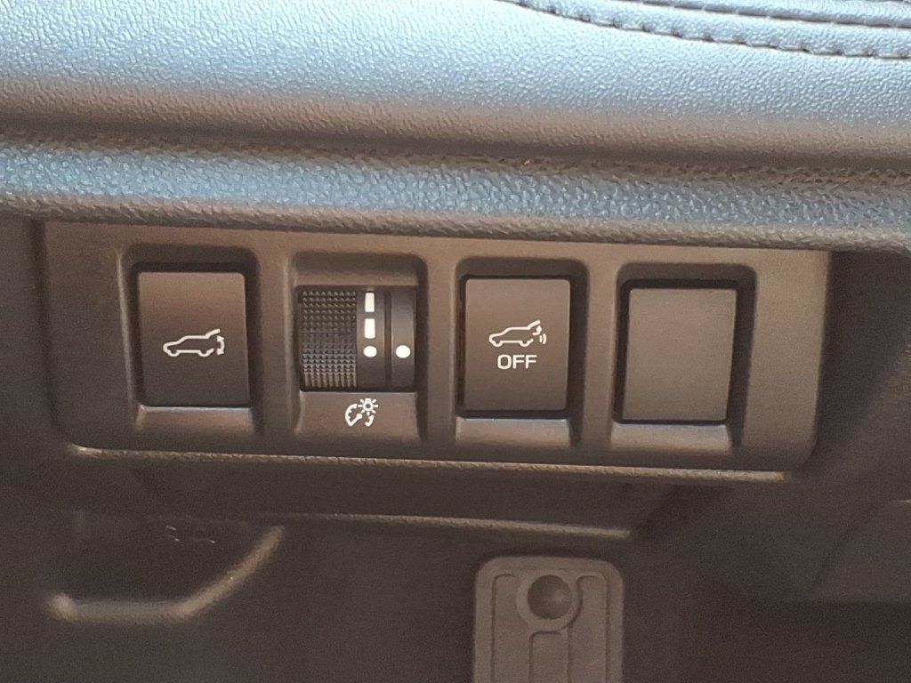 Used 2025 Subaru Outback Wilderness AWD/4WD image 14