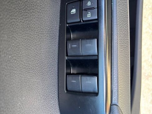 Used 2026 Toyota Camry LE FWD image 17