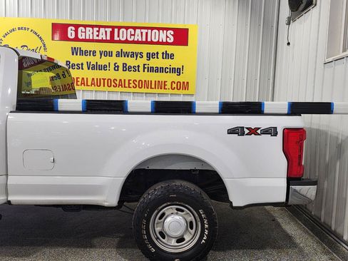 Used 2018 Ford F250 XL w/ Power Equipment Group AWD/4WD image 2