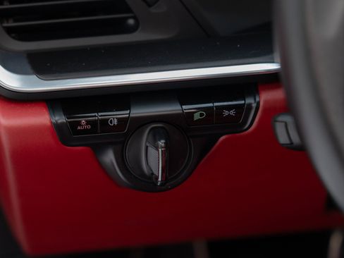 Certified 2021 Porsche 911 Carrera image 27