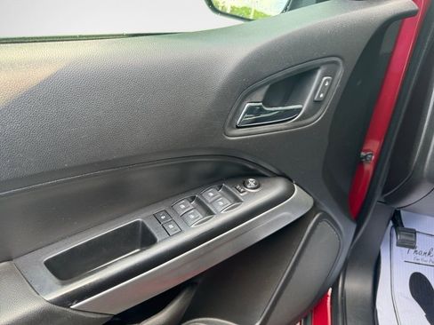 Used 2019 Chevrolet Colorado LT w/ LT Convenience Package AWD/4WD image 12